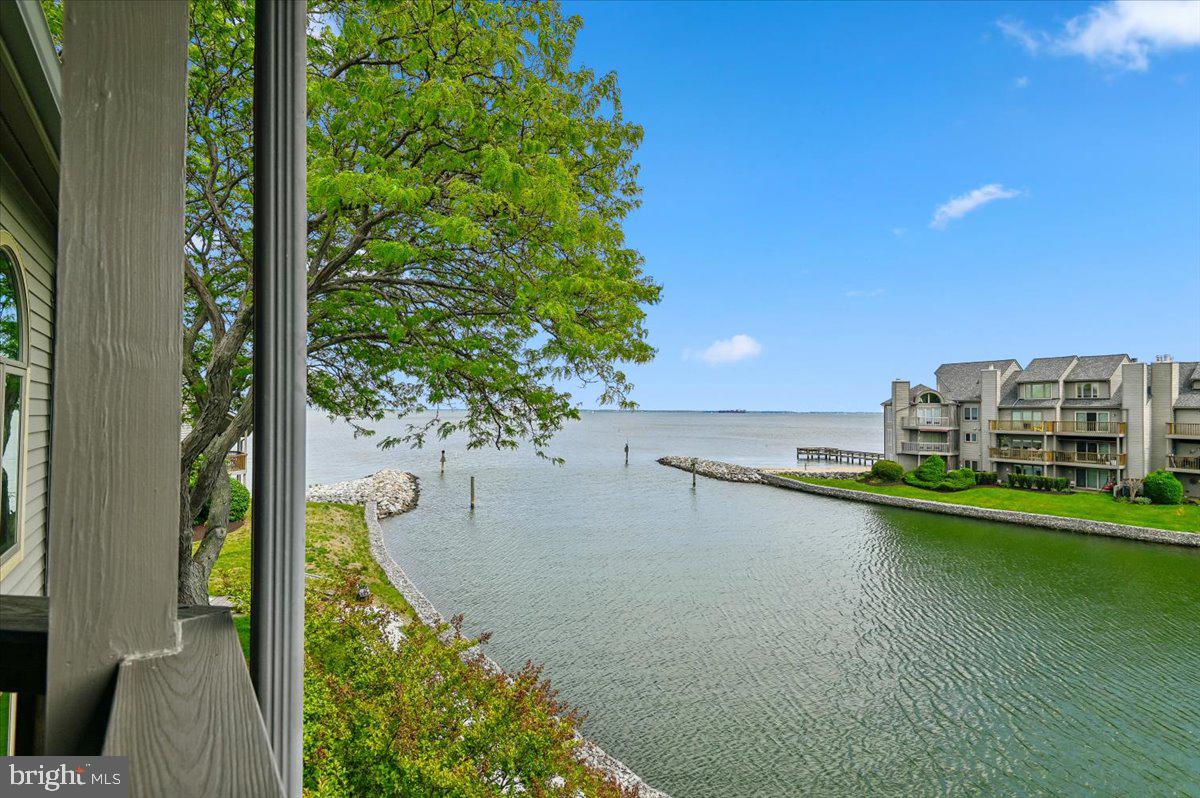2121 Quay Village Court #202, Annapolis