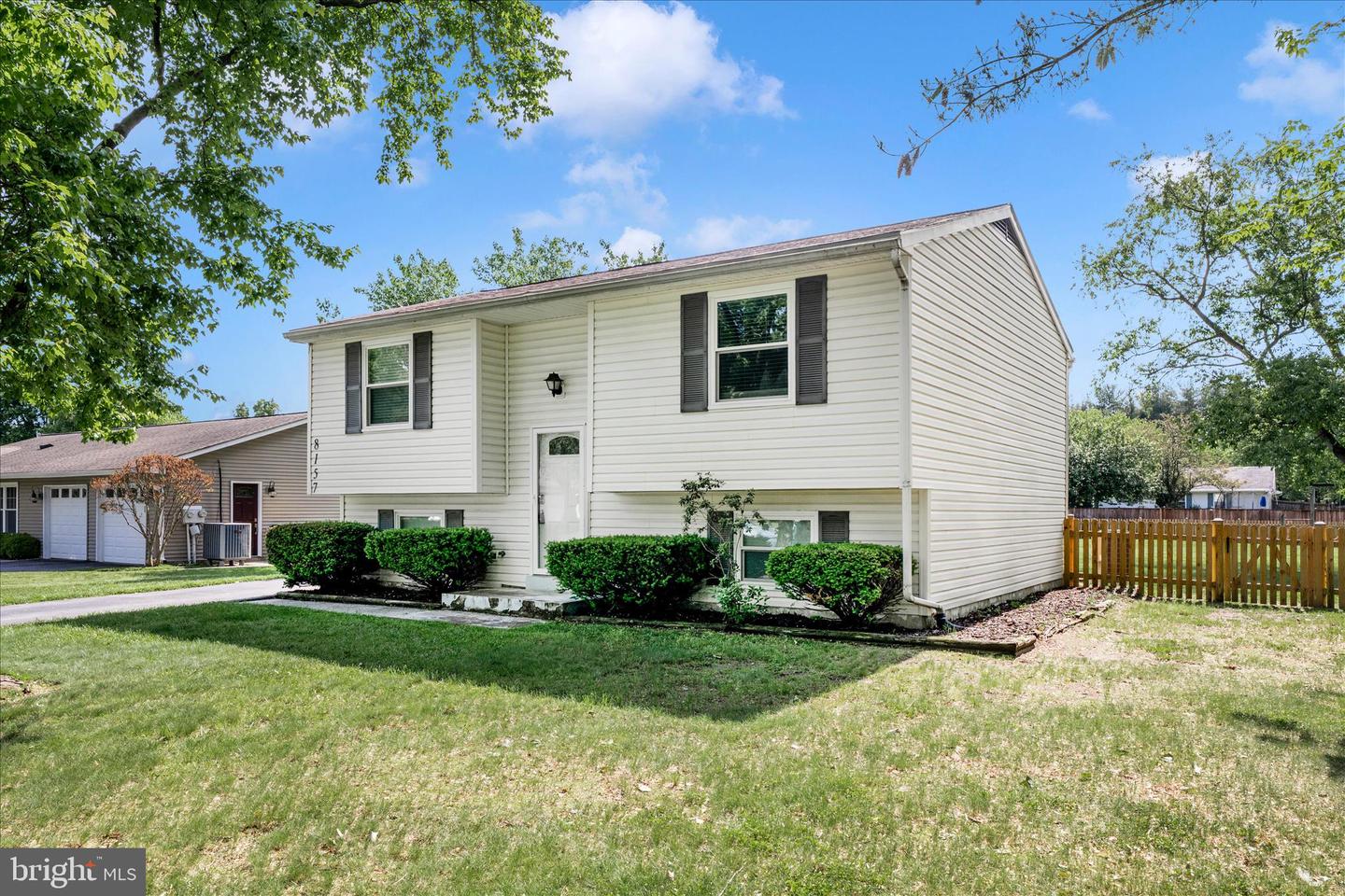 8157 Silo Road, Severn