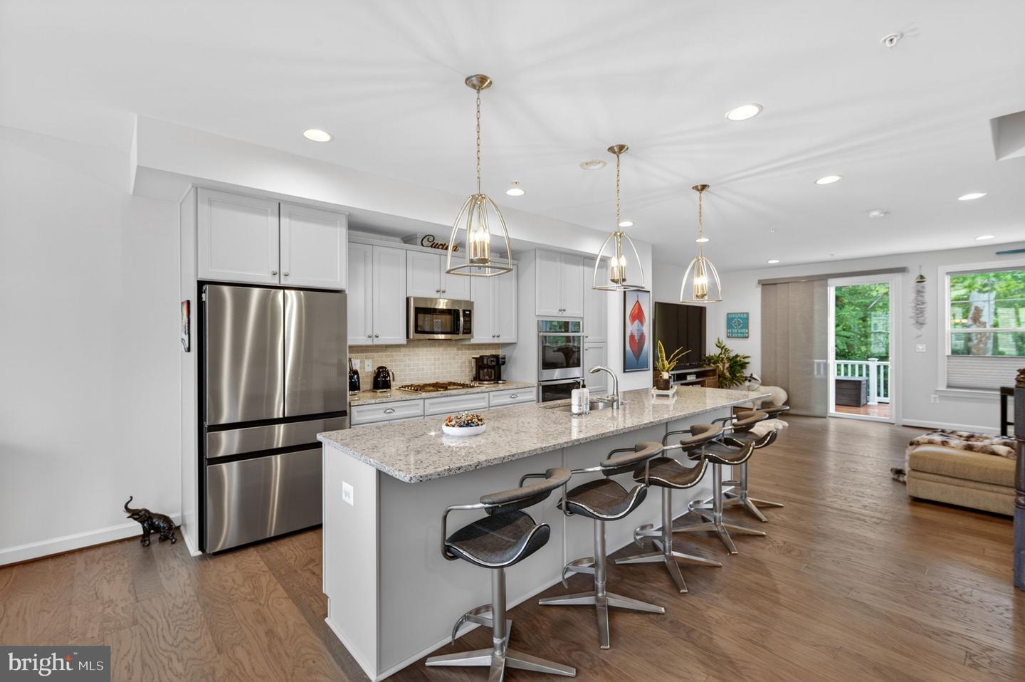 34 Enclave Ct