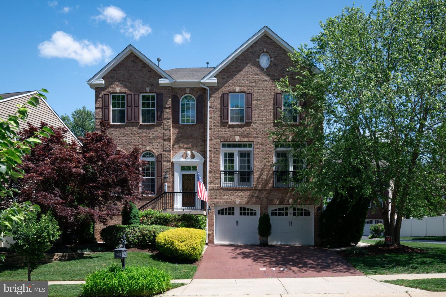 216 Bowen Court