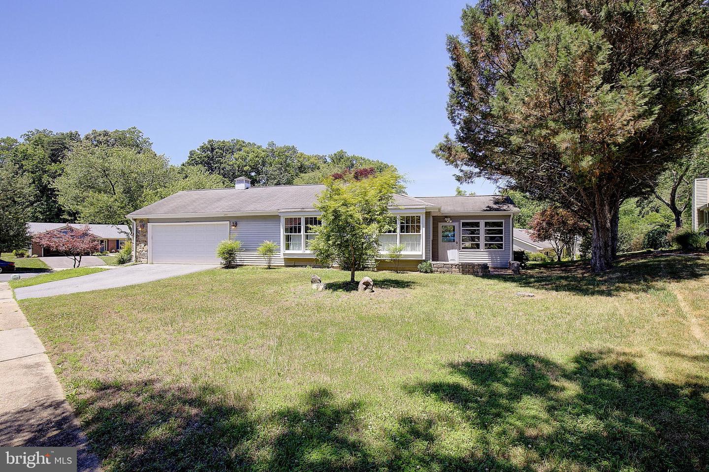 848 Deerwood Court