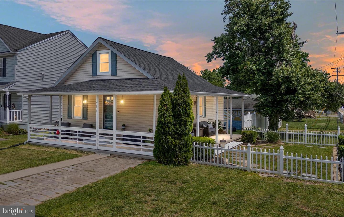 7825 Bridge Drive, Orchard Beach