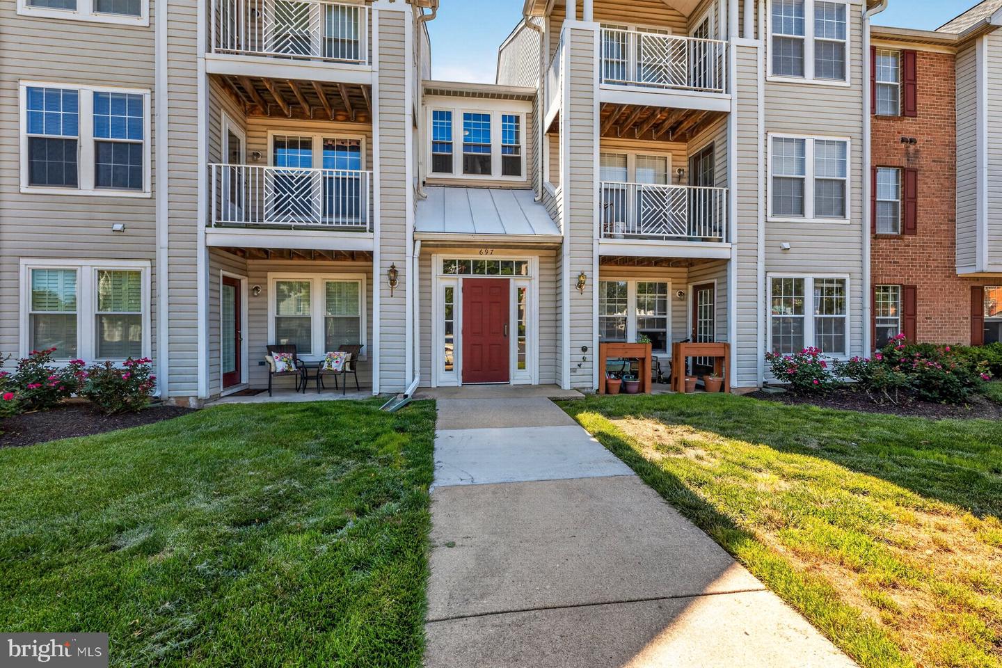 697 Winding Stream Way #201