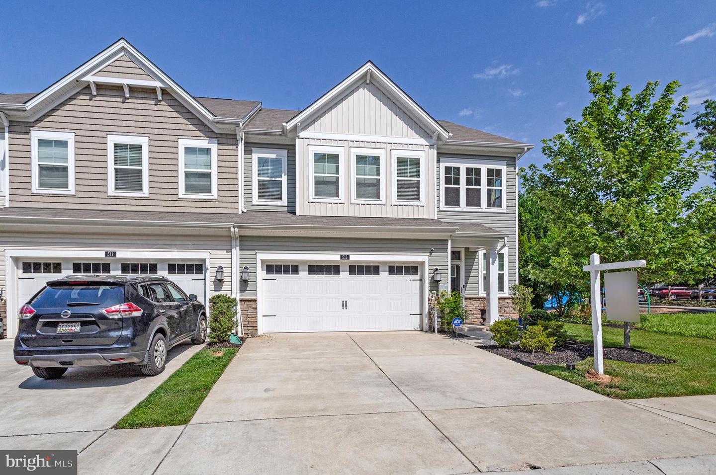 513 Holly Ridge Way
