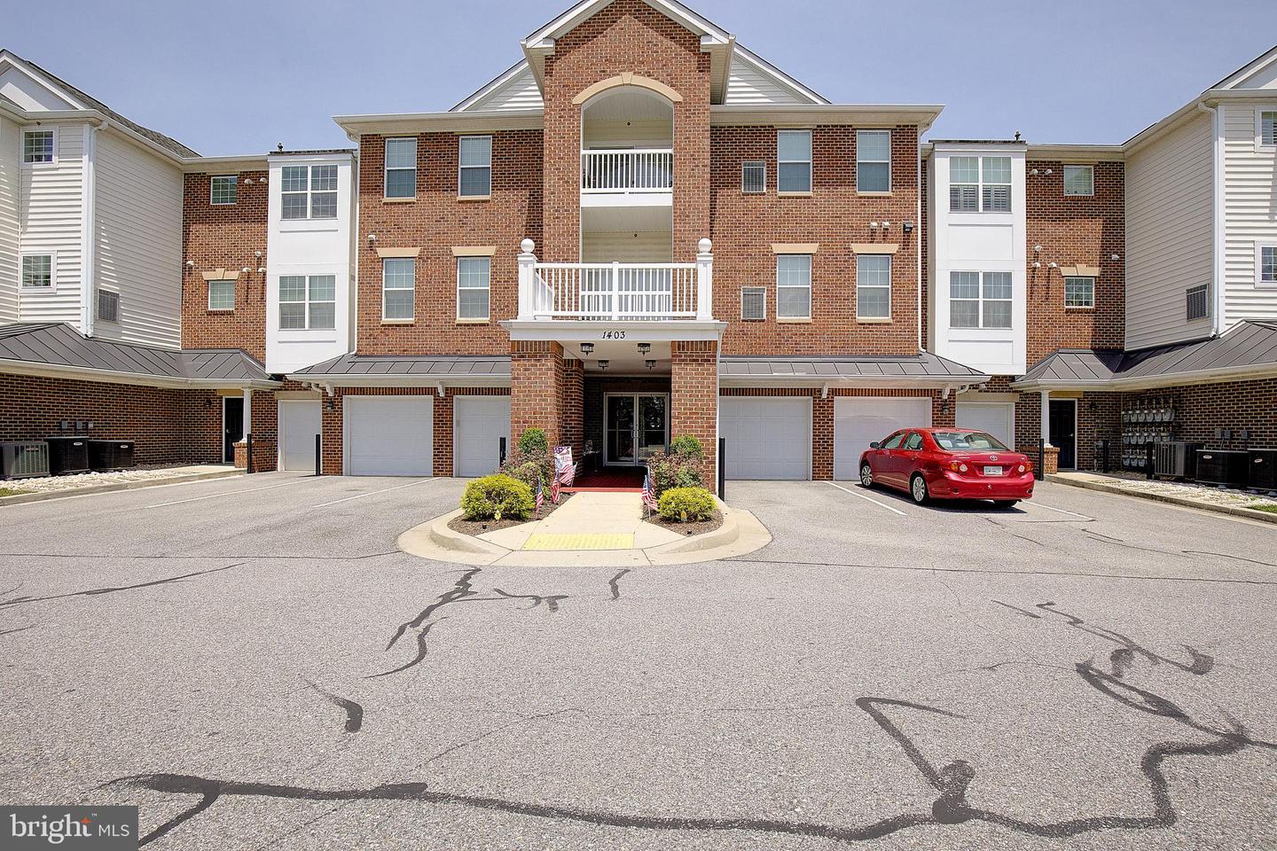 1403 Wigeon Way #302
