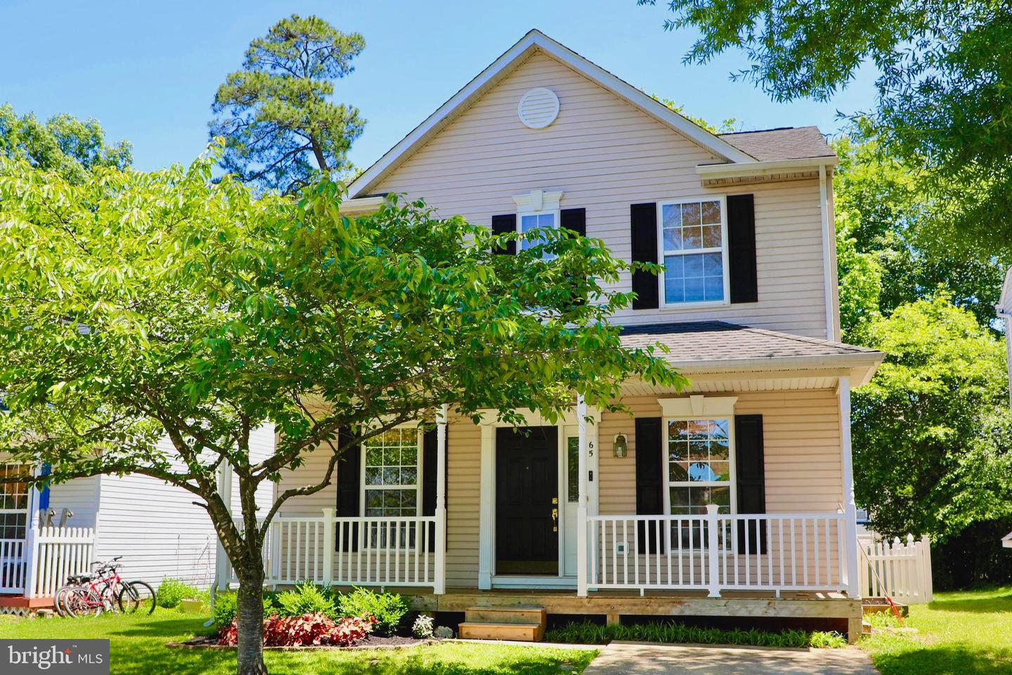 65 Lawrence Avenue