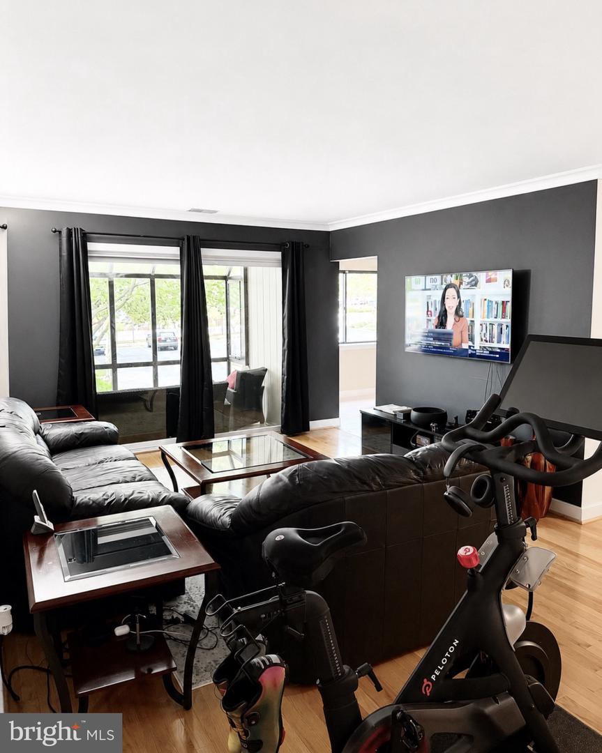 302 Hilltop Lane #h