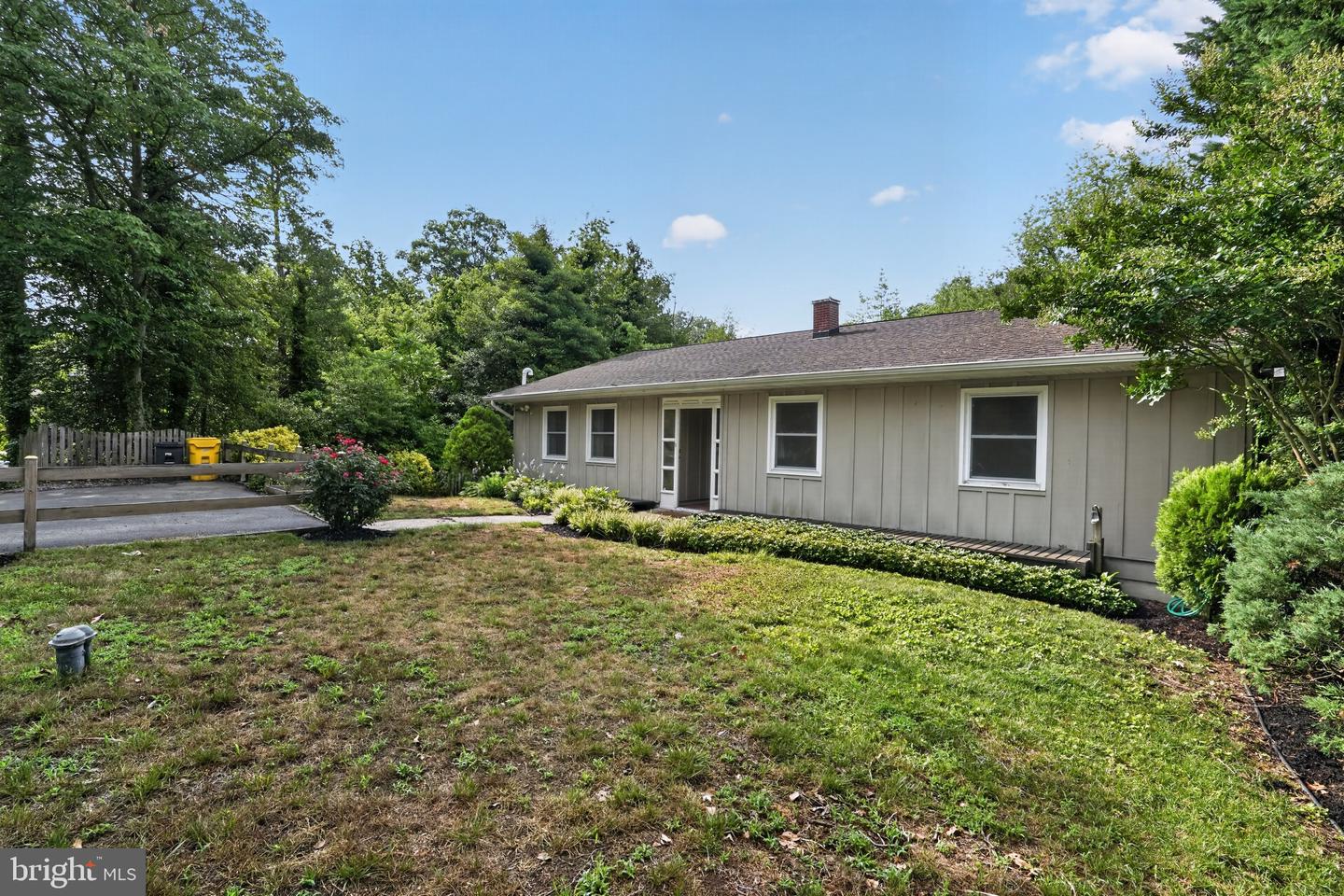 1045 Skyview Drive