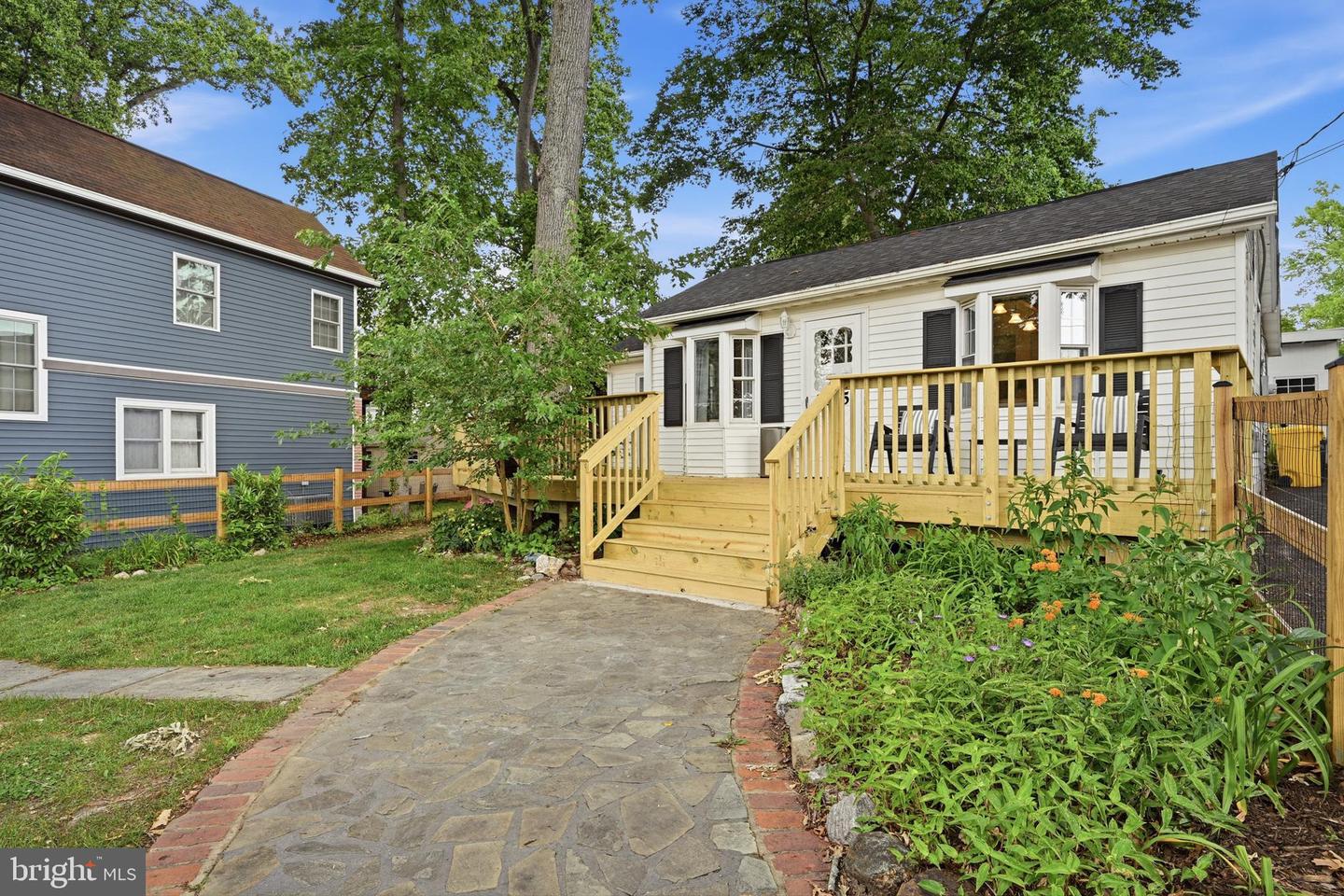 1815 Glenarm Road