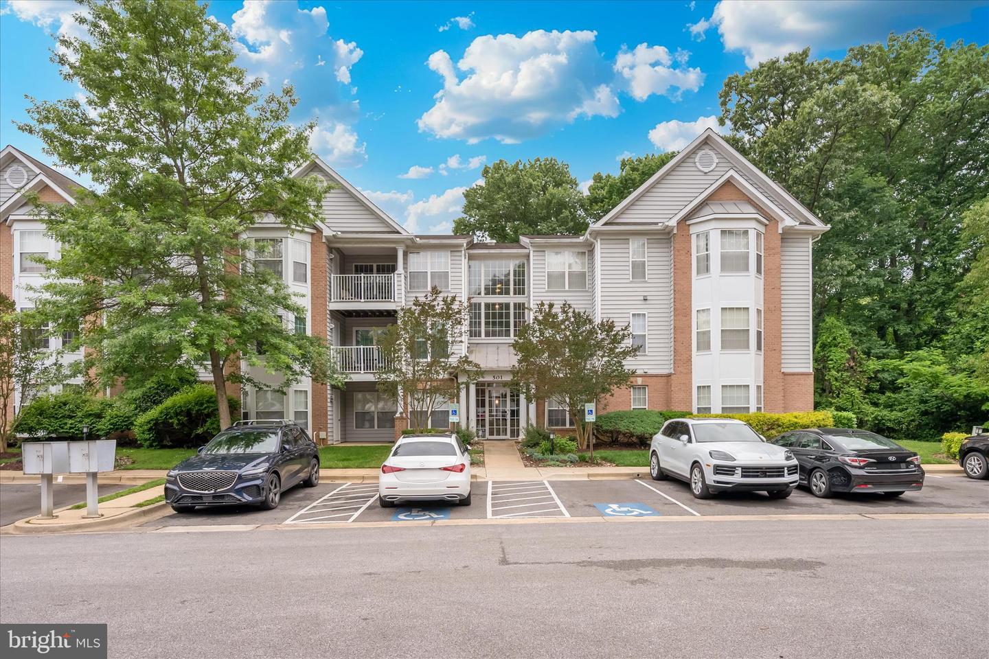 501 Mathias Hammond Way #301