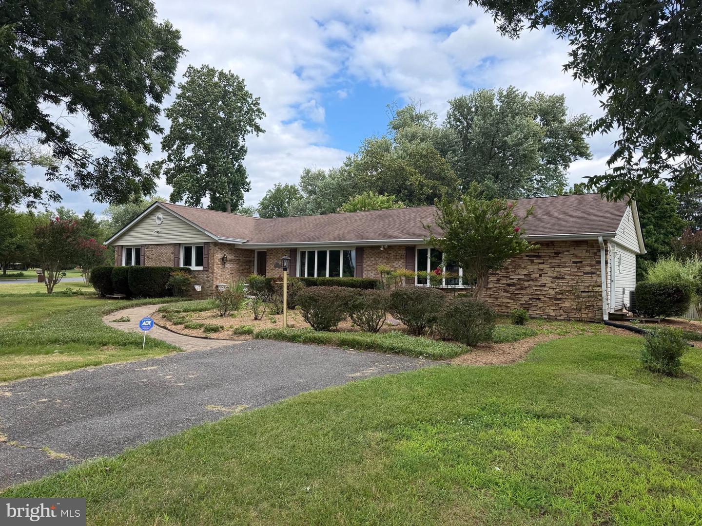1805 William Road