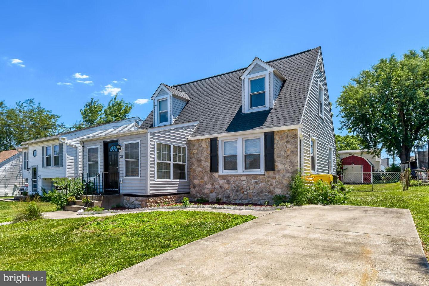 211 Lake Road