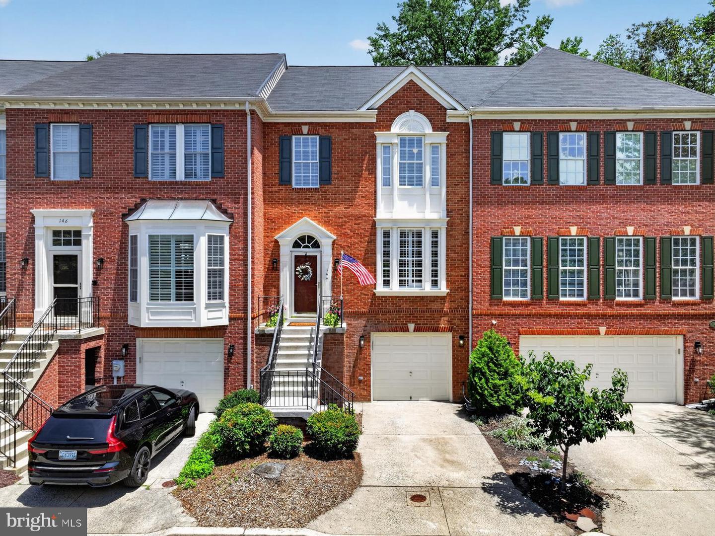 144 Riverton Place