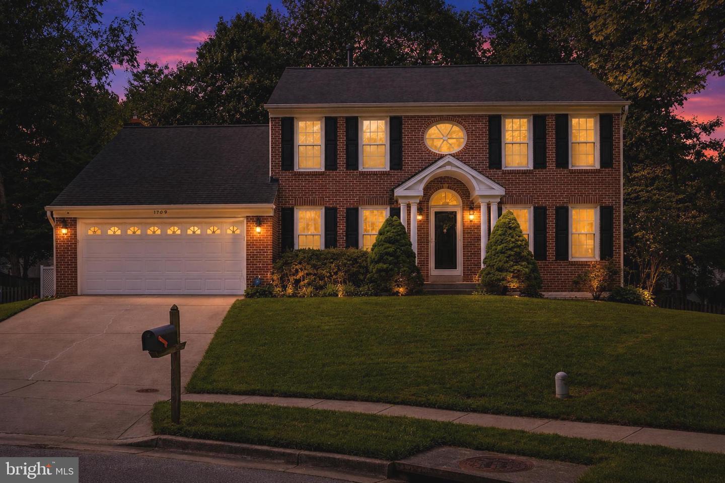 1709 Bloomsberry Court
