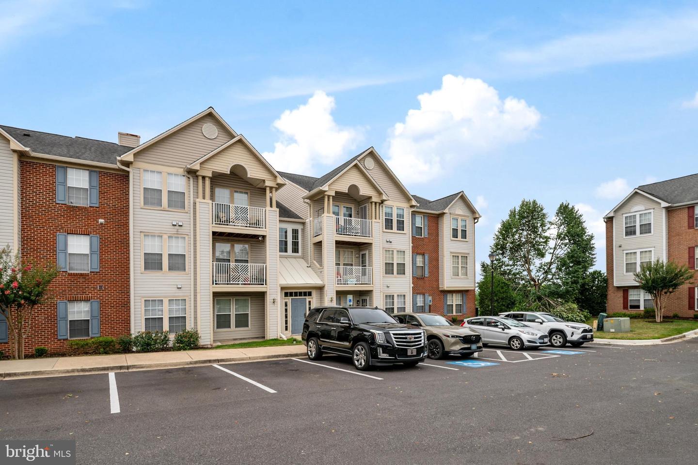 703 Orchard Overlook #303
