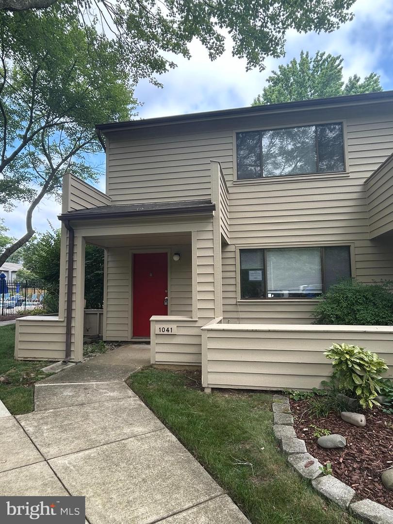 1041 Cedar Ridge Court