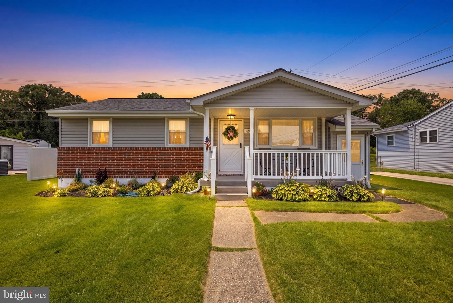 1402 Scanlan Drive