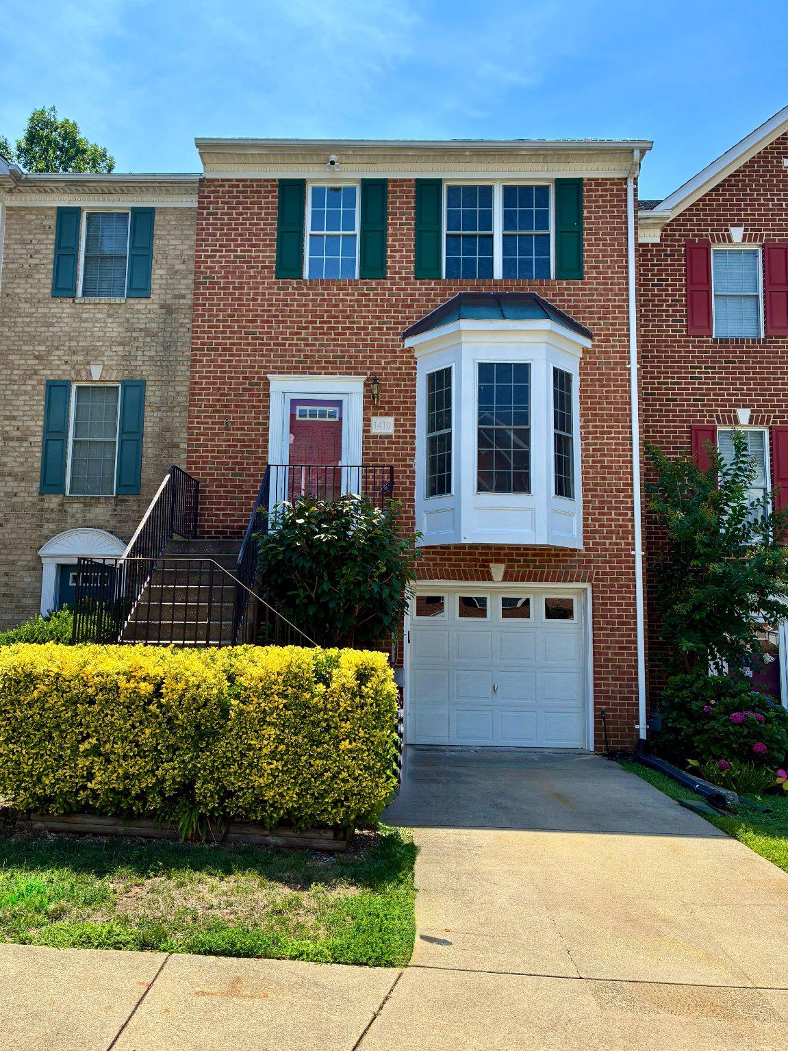 1410 Peregrine Path