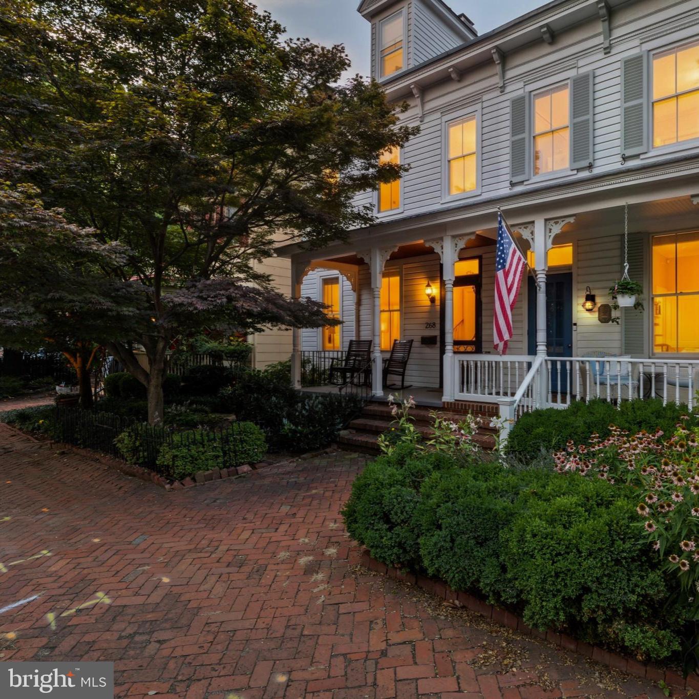 268 King George Street