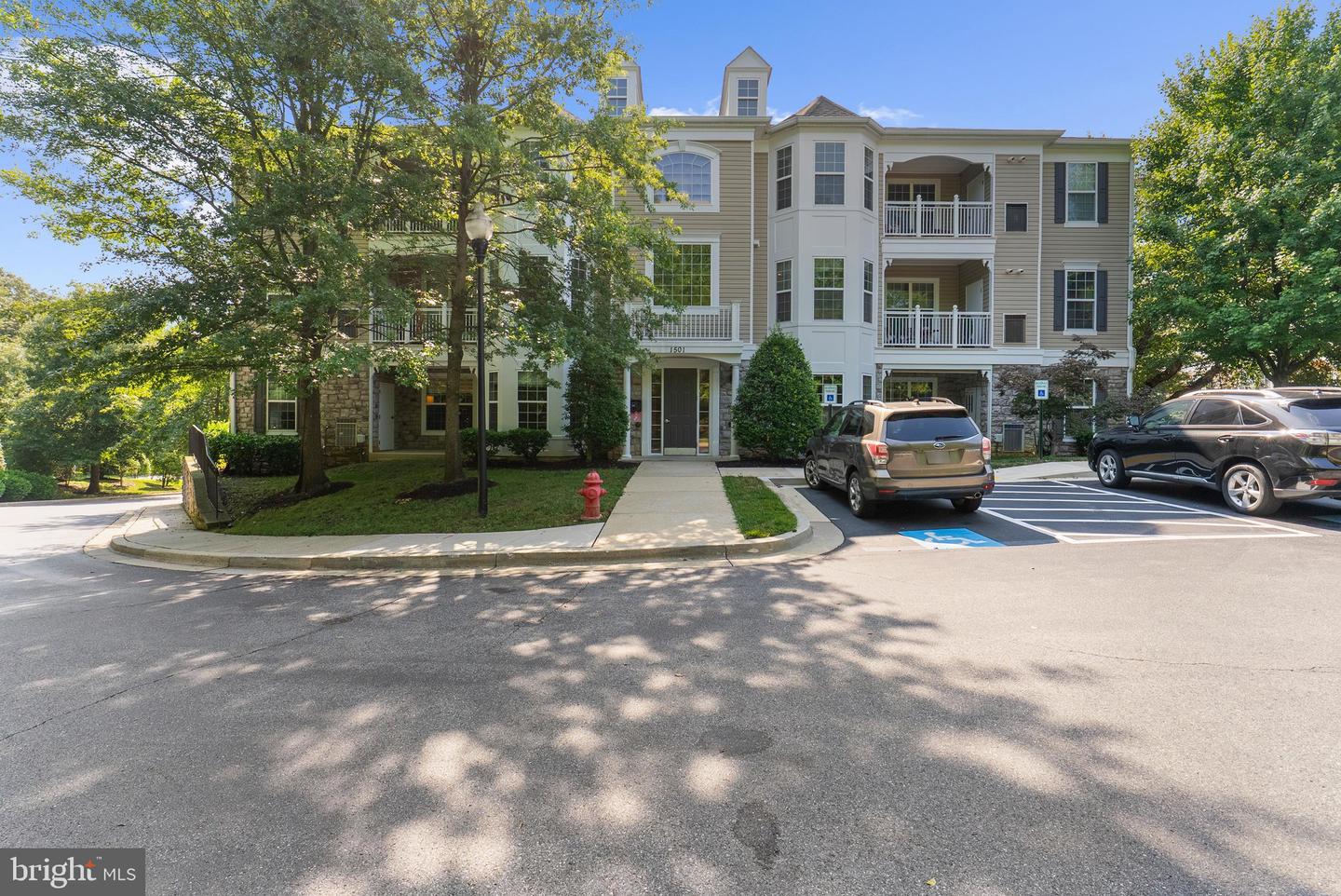 1501 Broadneck Place #402