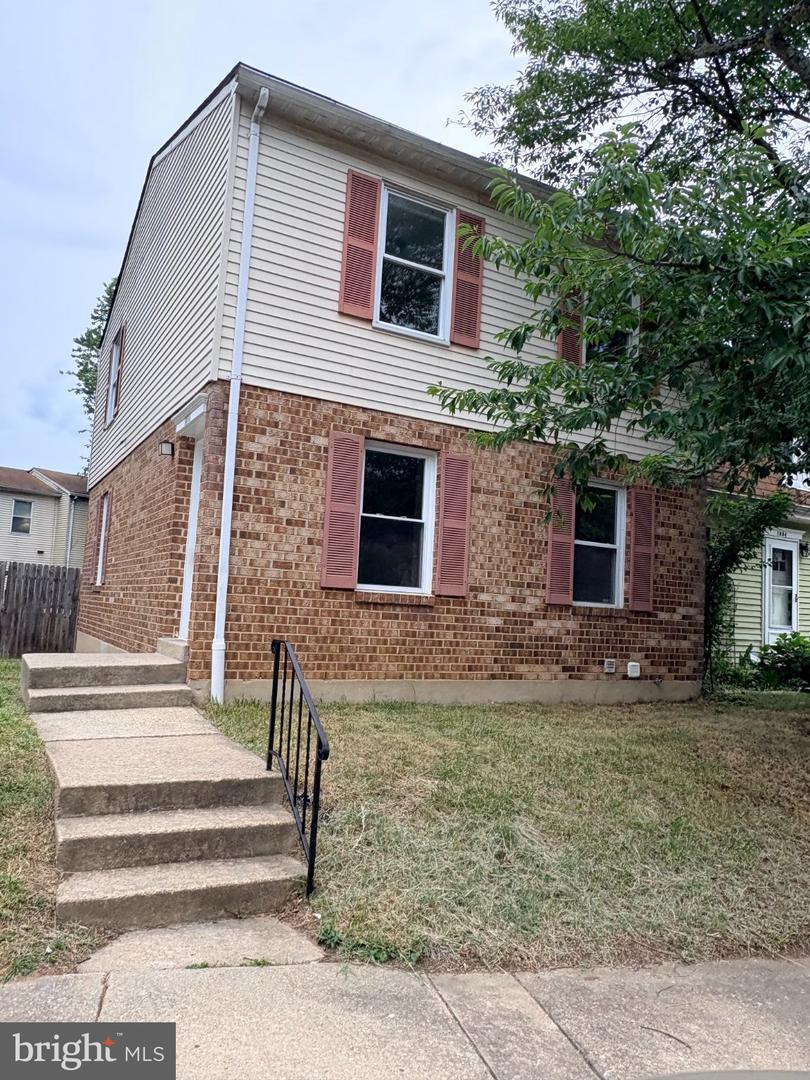 1856 Robin Court, Severn