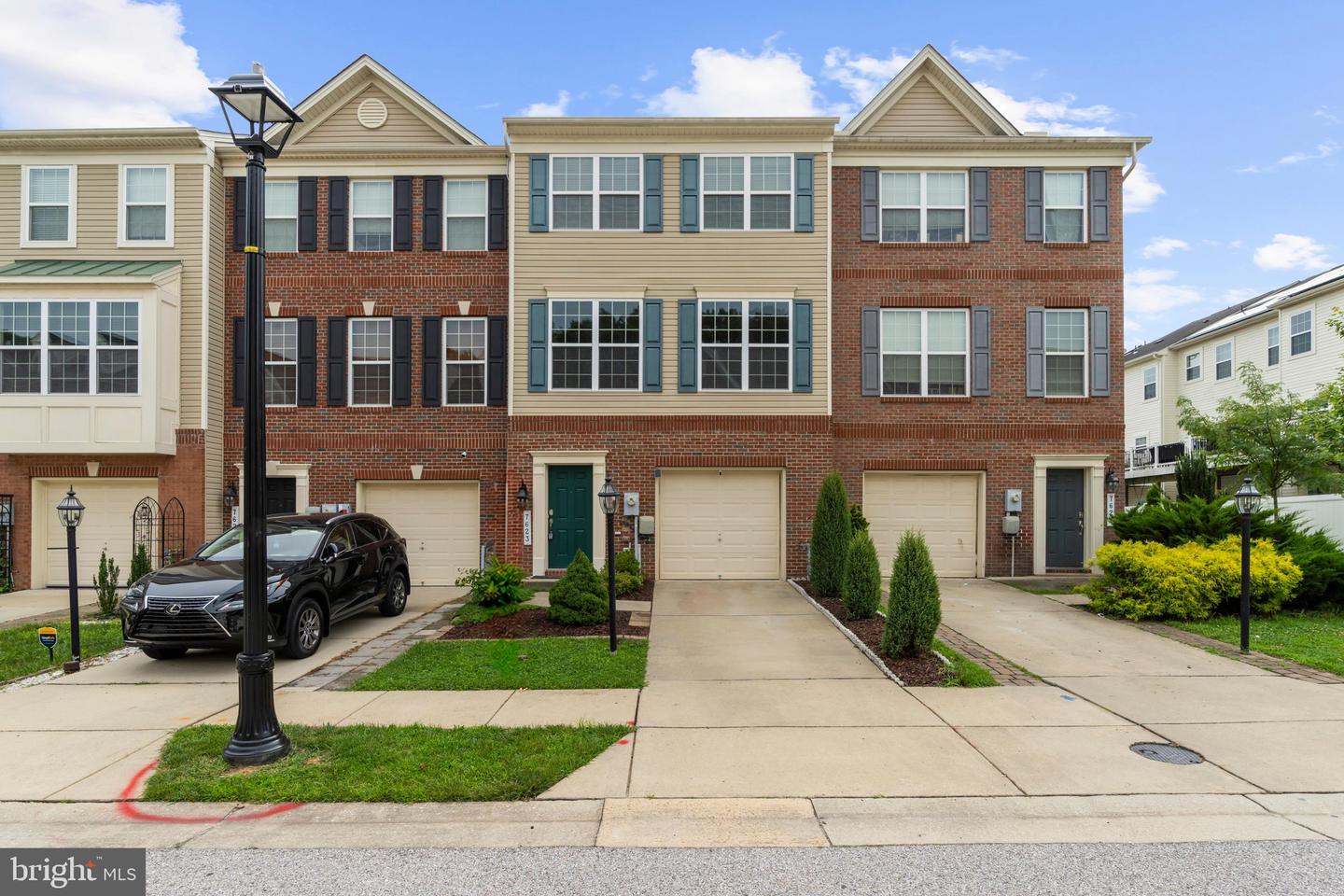 7623 Timbercross Lane