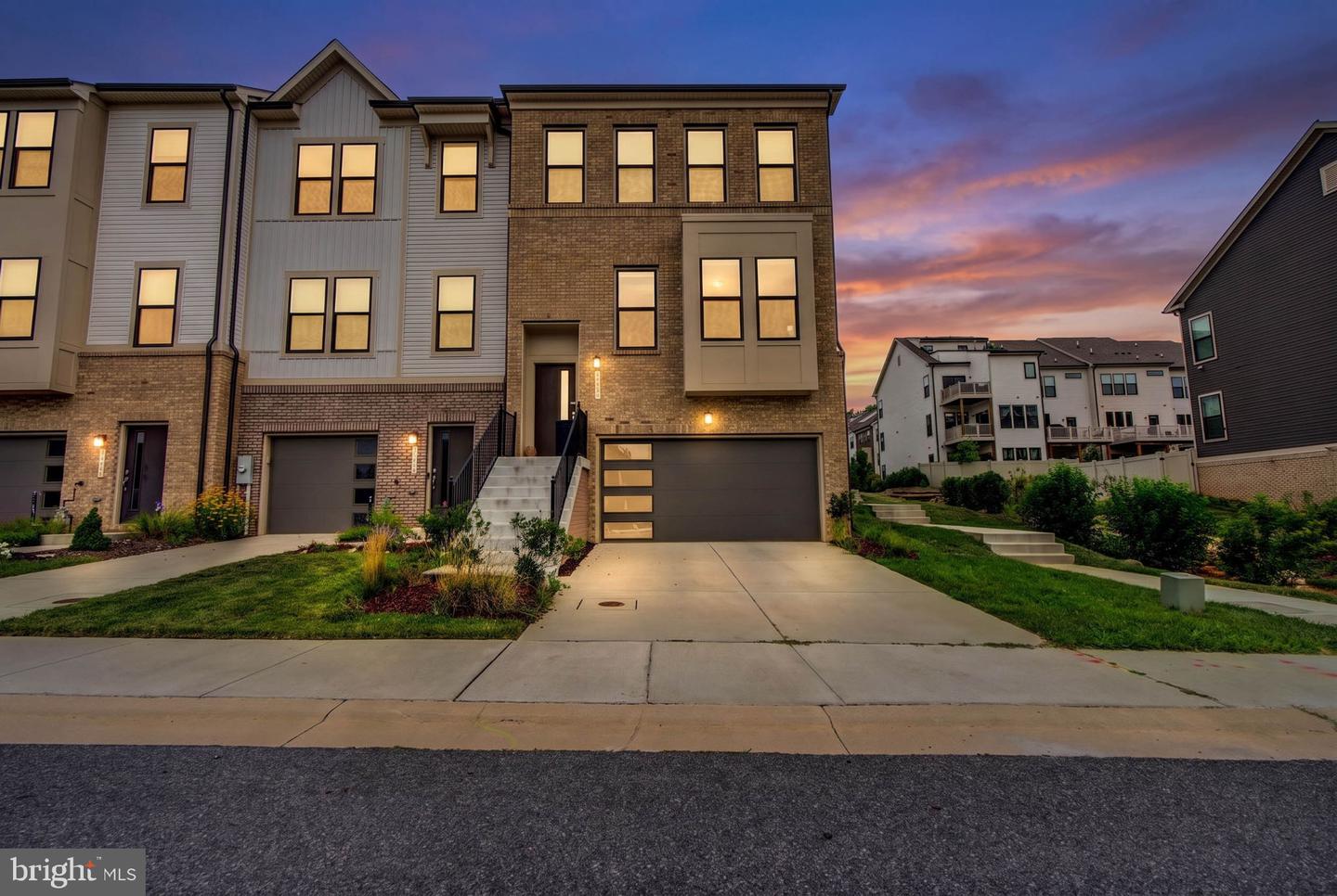 3450 Heron Glen Way