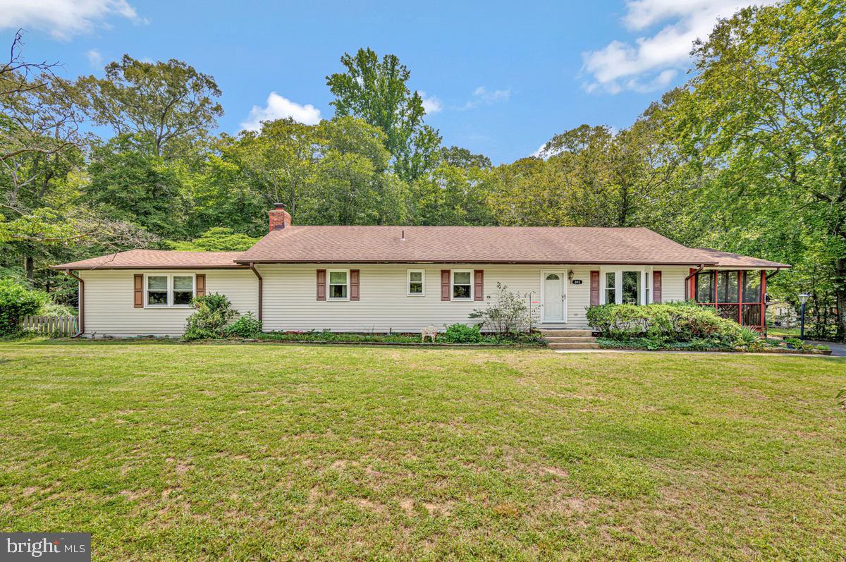 893 Harwood Road