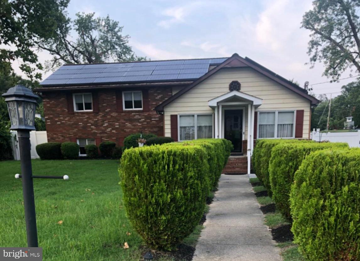 1222 Hillside Road