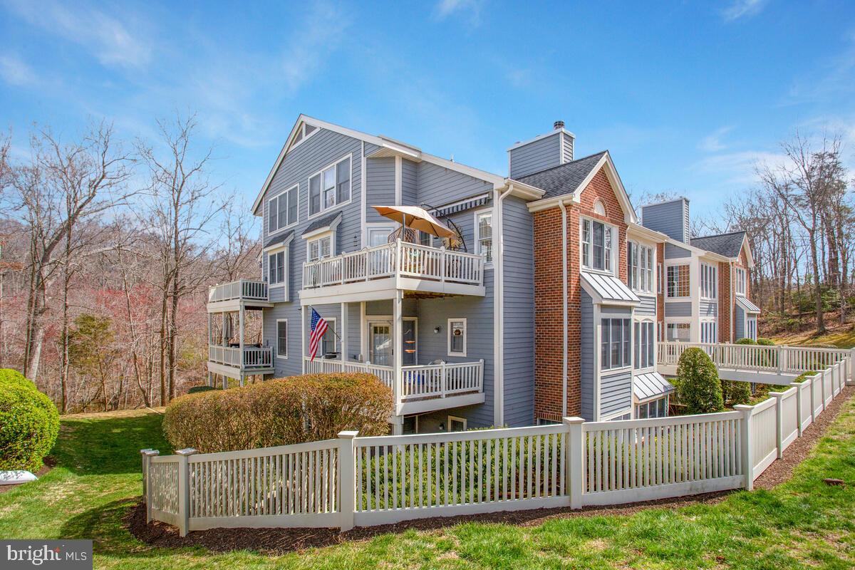 2700 Summerview Way #304