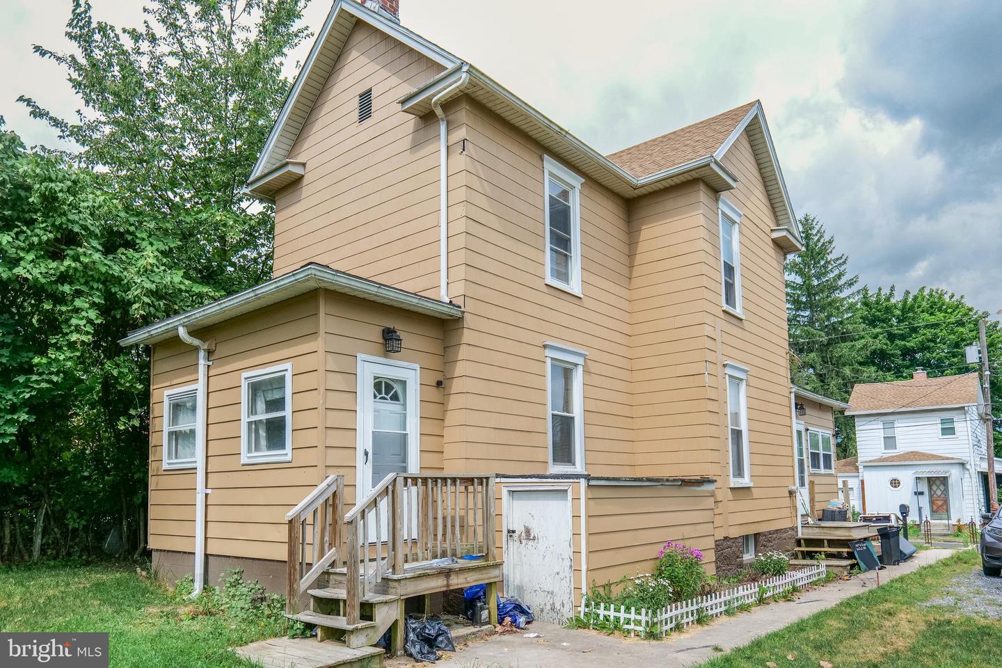 84 Hill Street, Frostburg