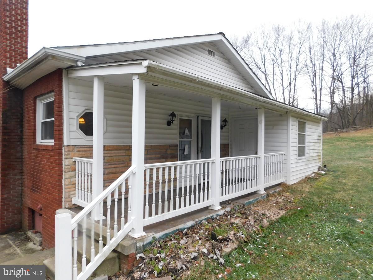 23808 Hill Street, Barton