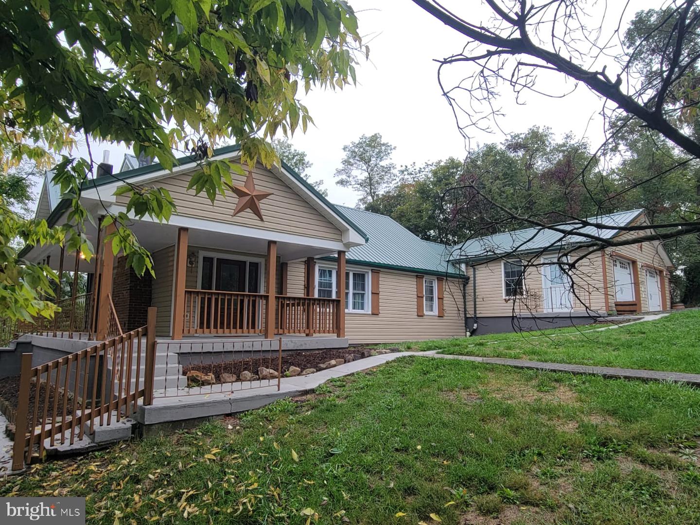 11200 Sunrise Avenue, Cumberland