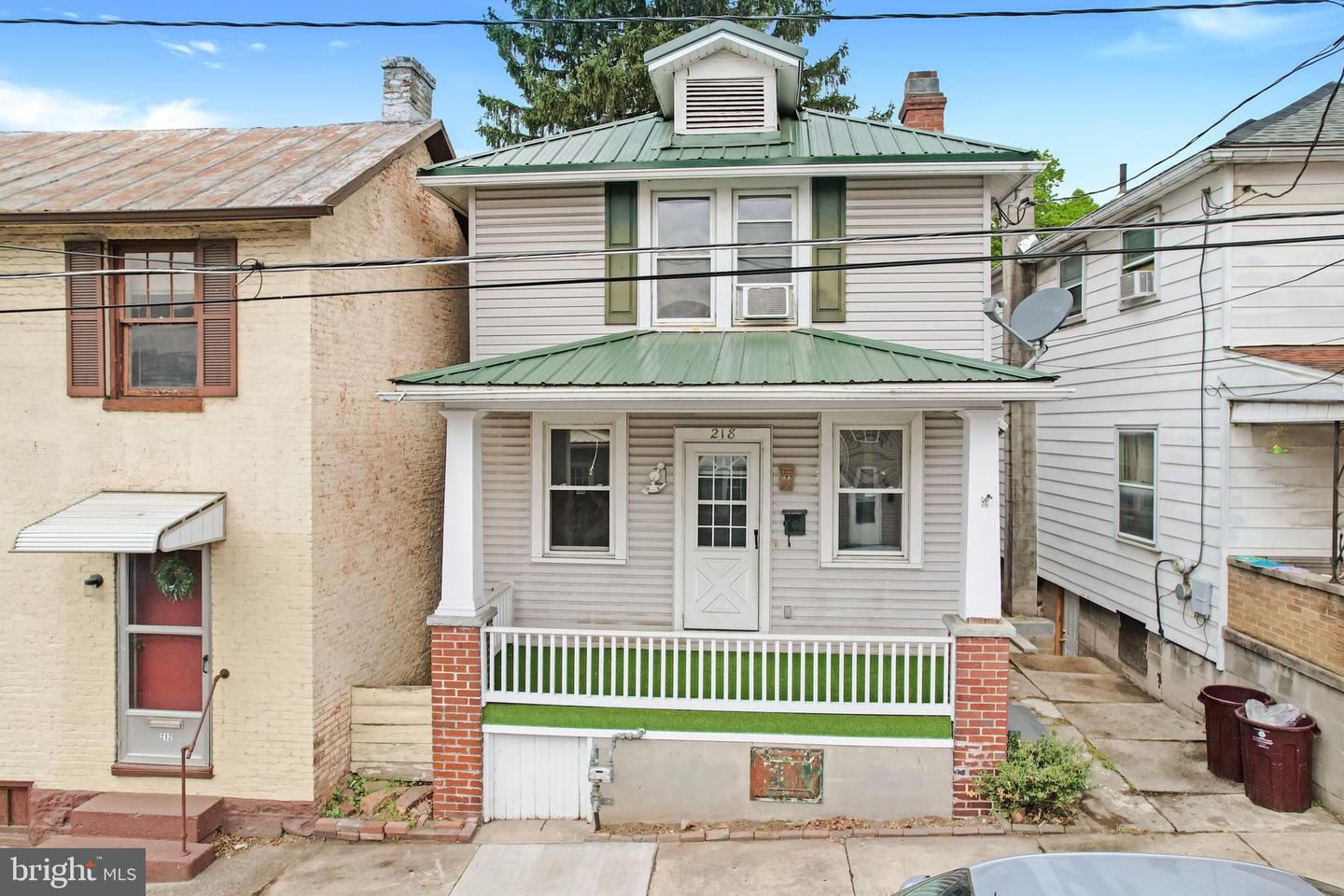 218 Pear Street, Cumberland