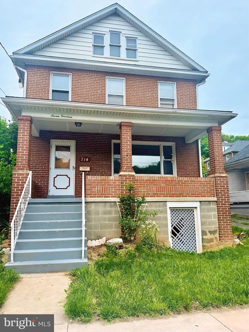 714 Lincoln Street