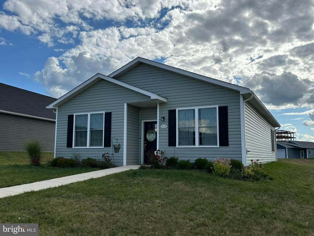 209 Moonlight Drive, Frostburg