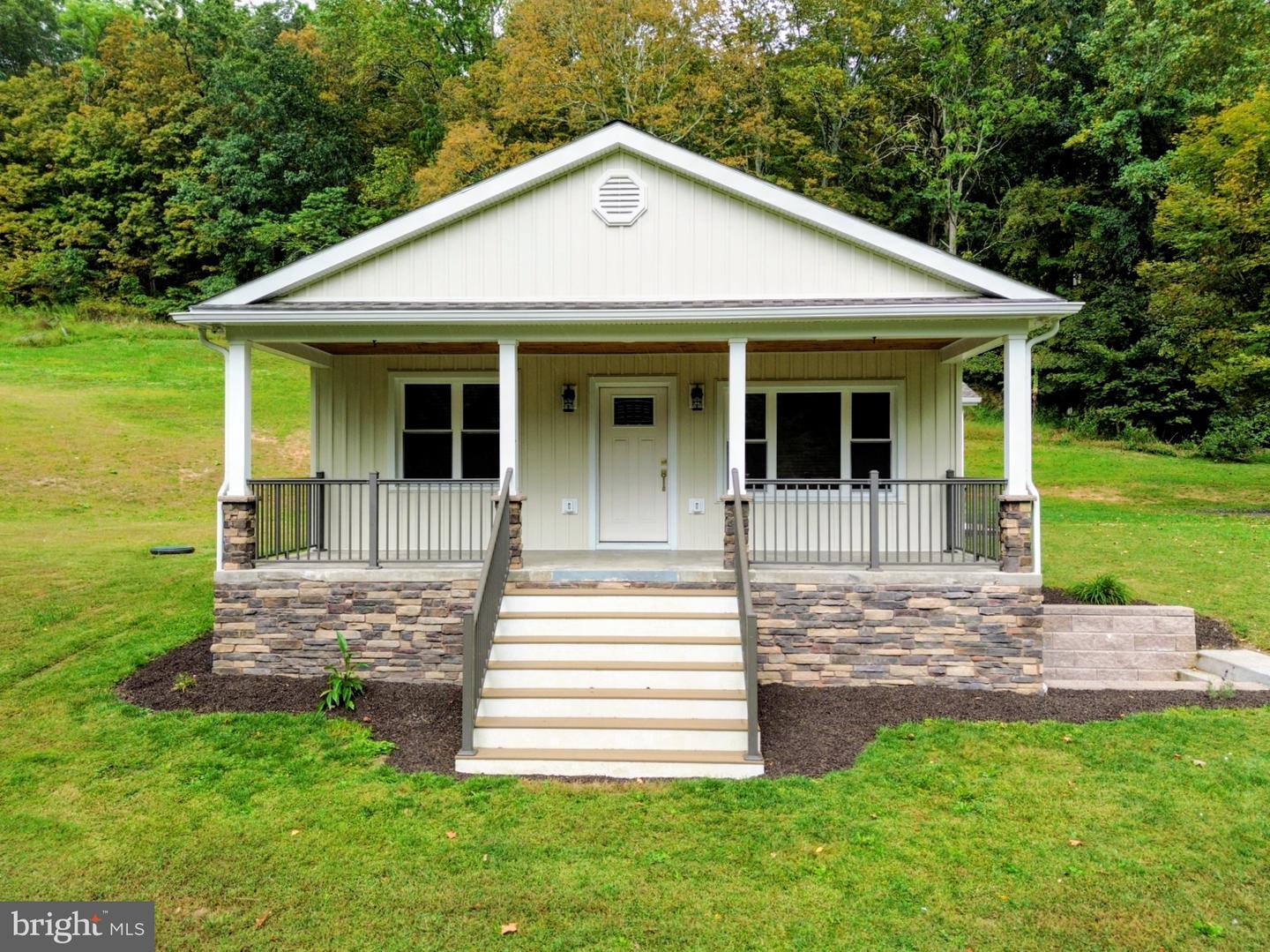13512 Black Valley Road NE, Flintstone