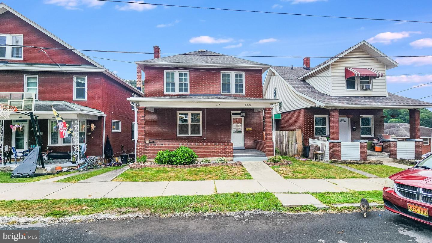 603 Lincoln Street, Cumberland
