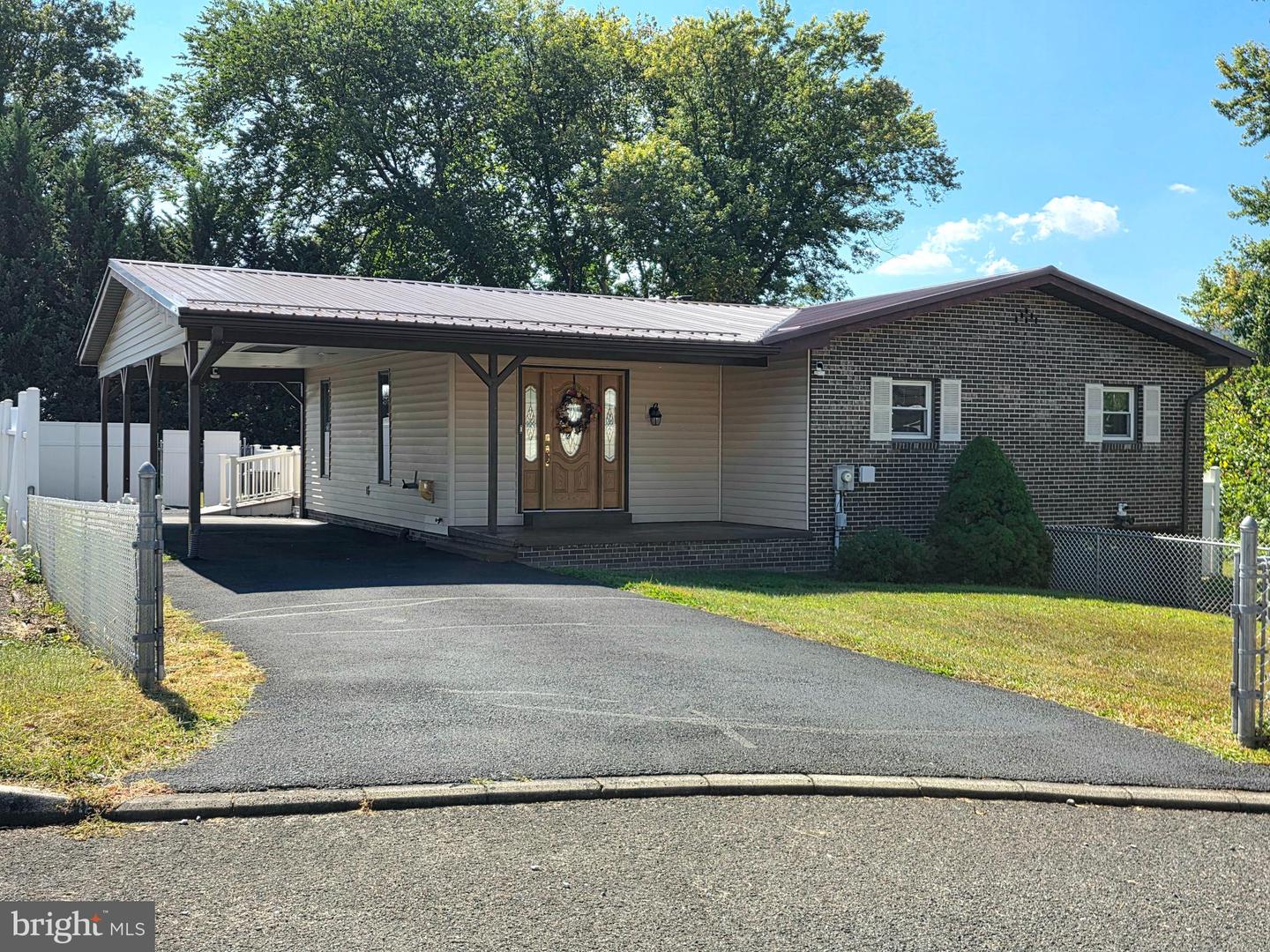 521 E Fourth Street, Cumberland