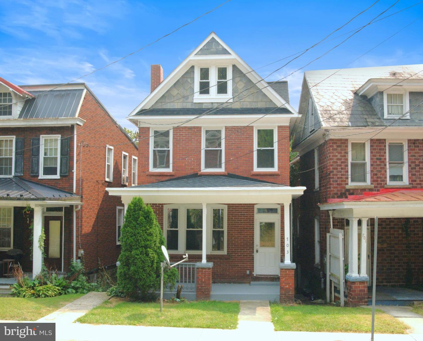 703 Bedford St