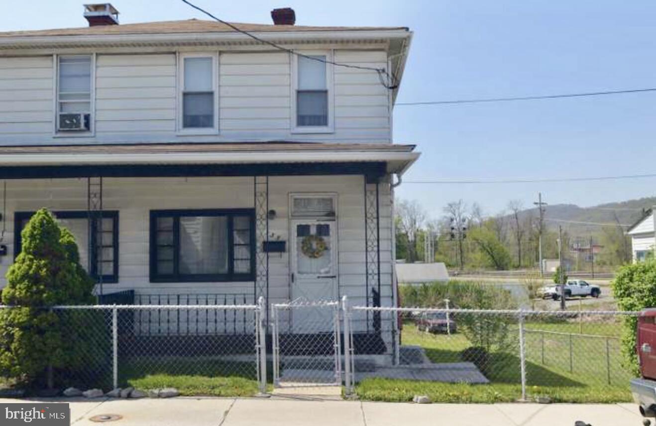 135 W Third Street, Cumberland
