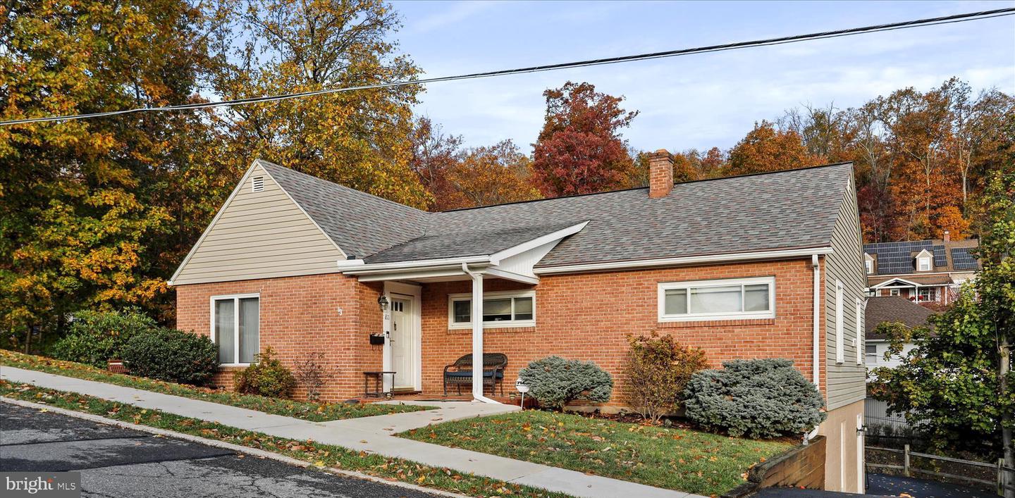 811 Camden Avenue, Cumberland