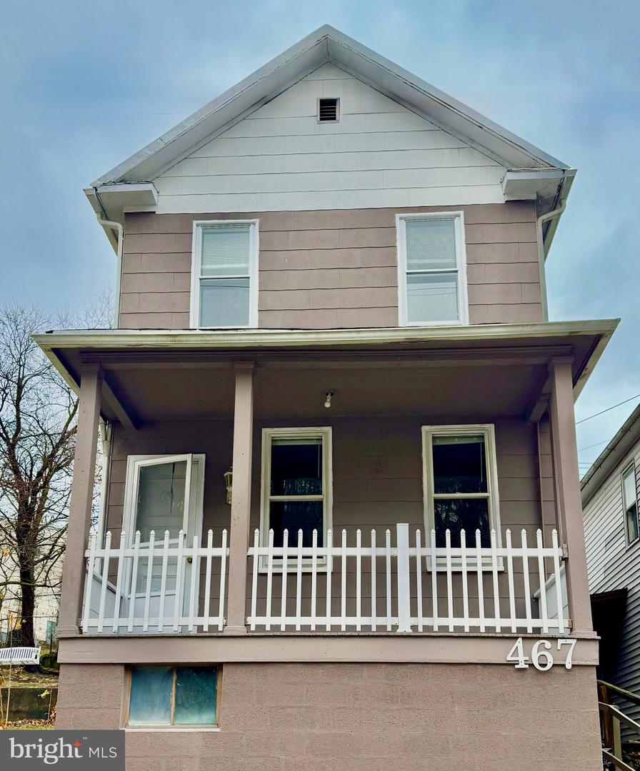467 Goethe Street