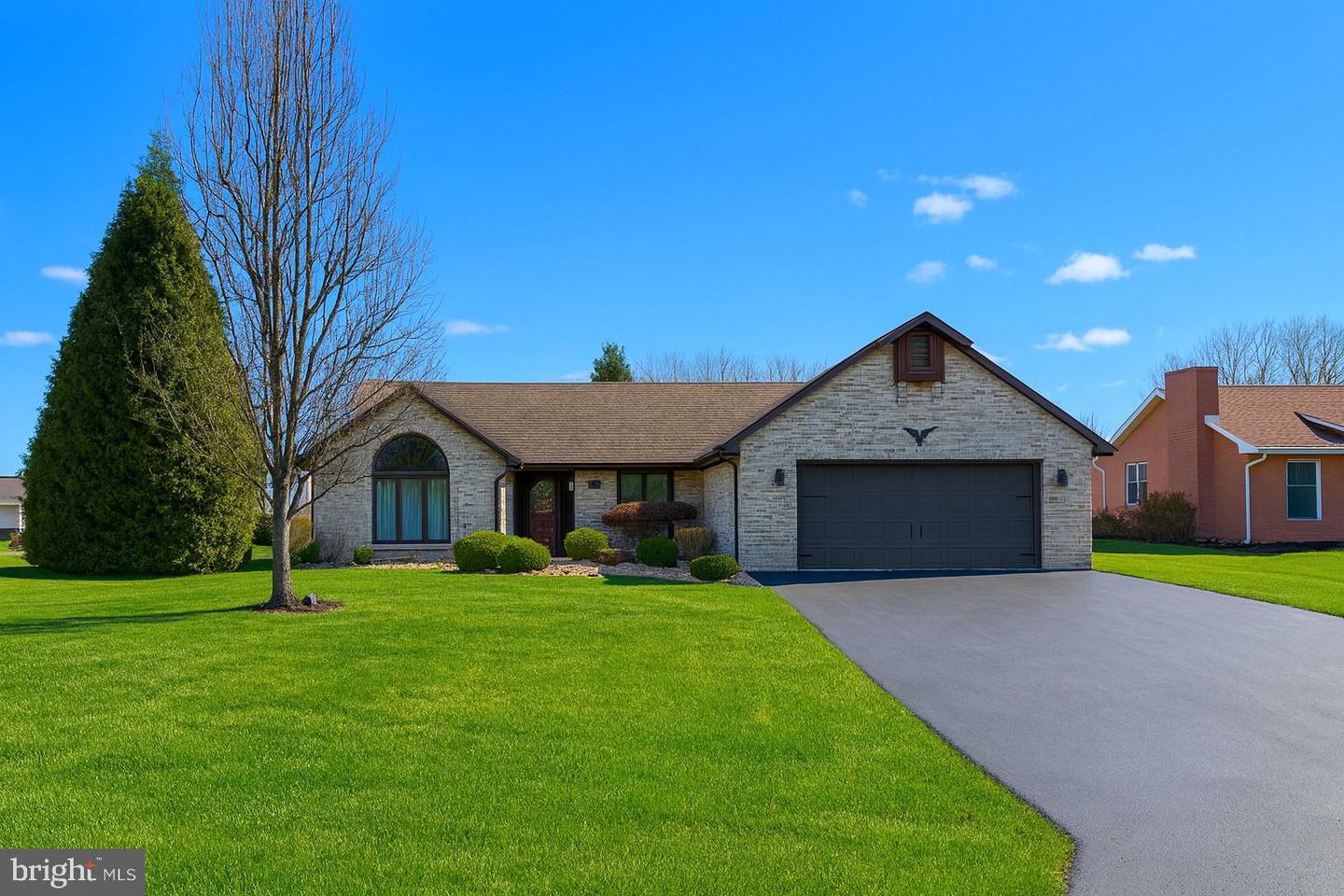 11028 Ramblewood Drive NW, Lavale