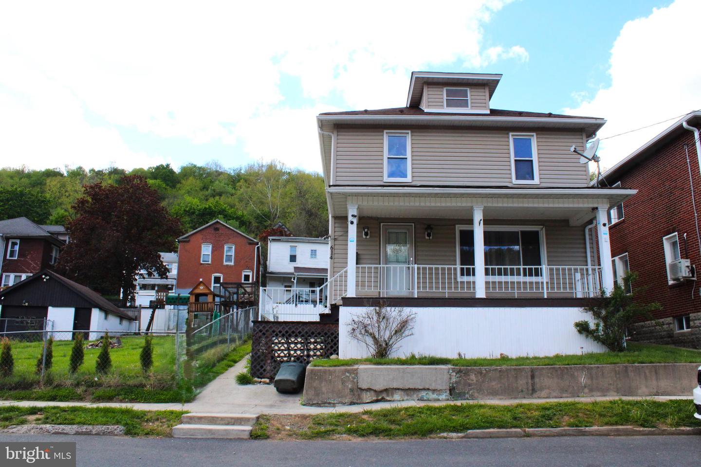 614 Lincoln Street