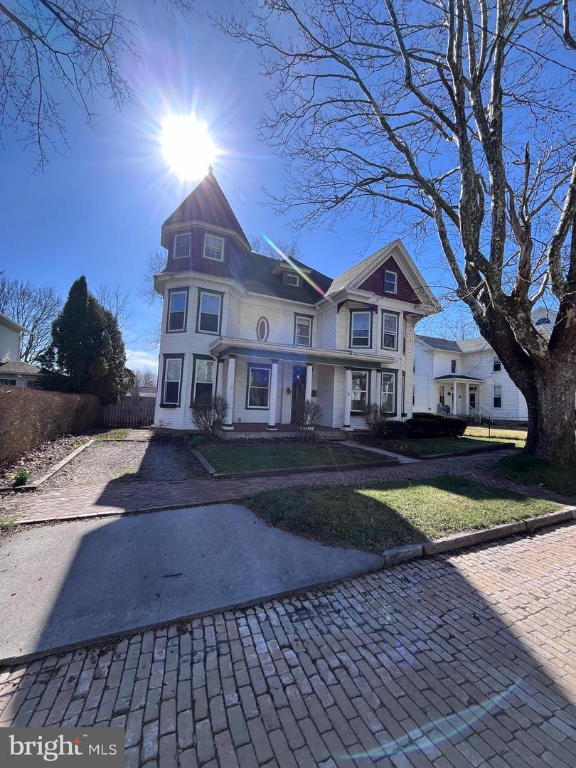 30 Frost Avenue, Frostburg