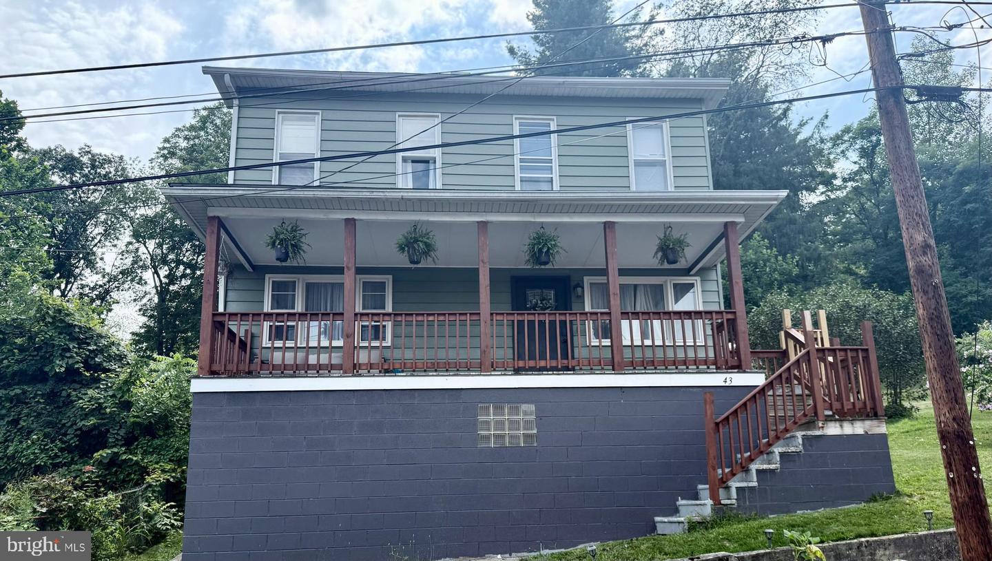 43 Church Street, Lonaconing