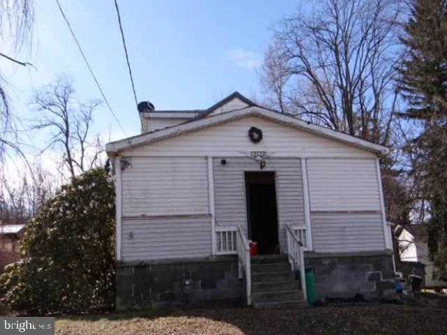 19022 Sloan Avenue SW, Frostburg