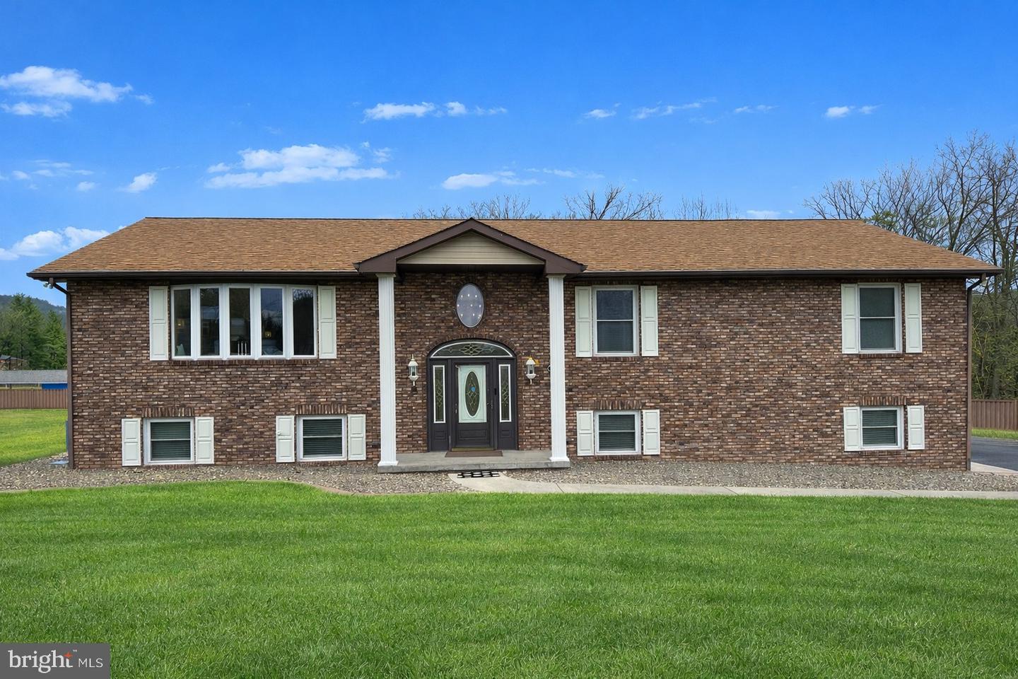 14001 Rolling Oak Dr