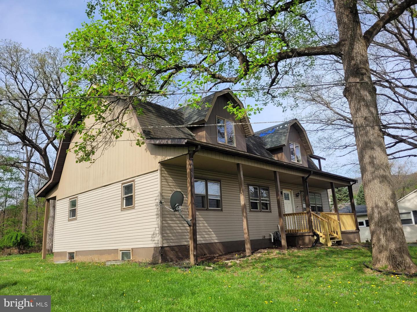 23 Oaklawn Avenue